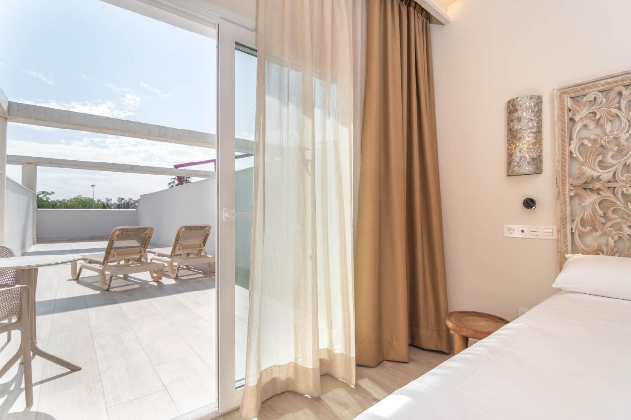 Aljarafe Suites By Qhotels Gelves Ngoại thất bức ảnh