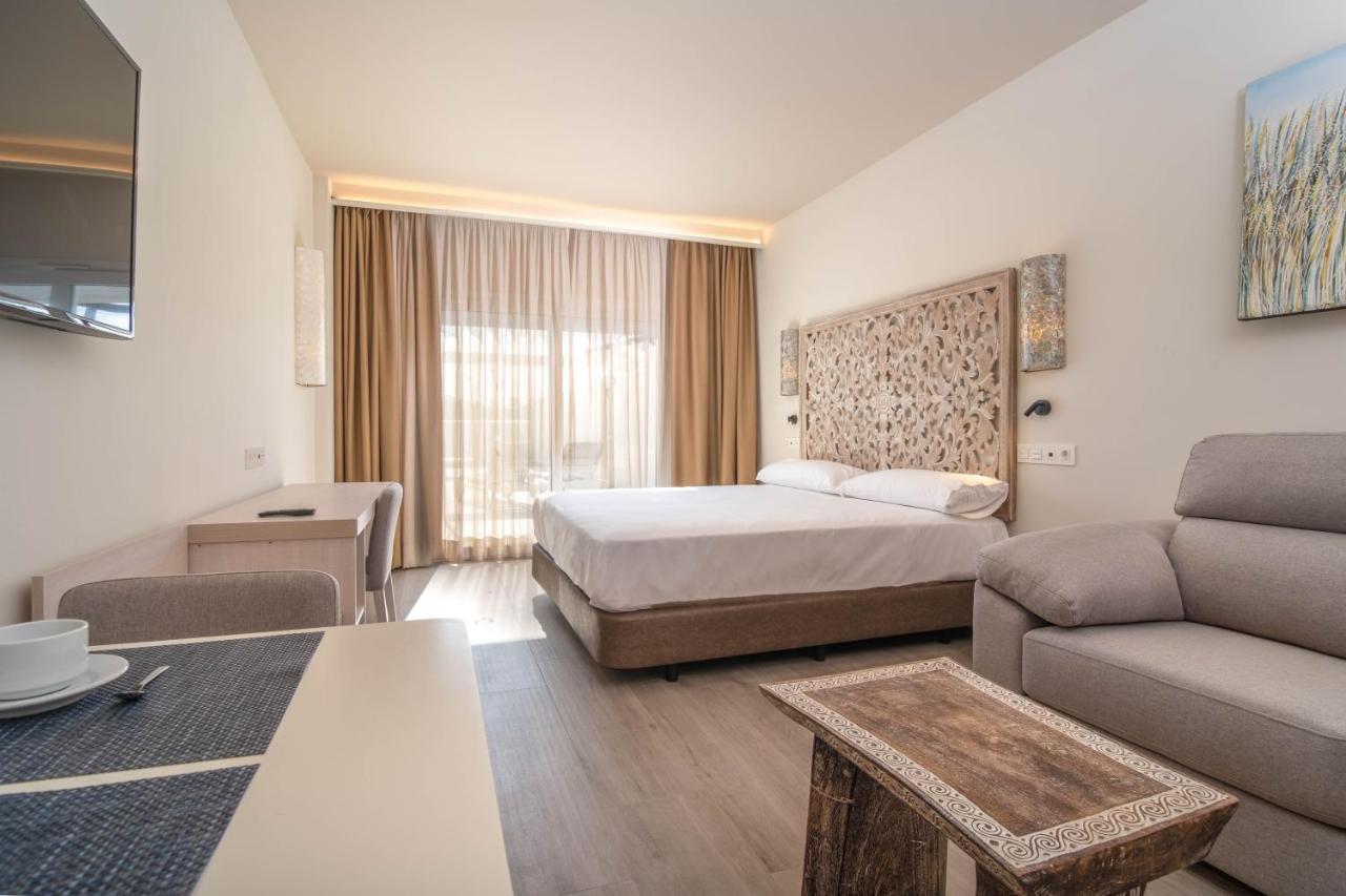 Aljarafe Suites By Qhotels Gelves Ngoại thất bức ảnh