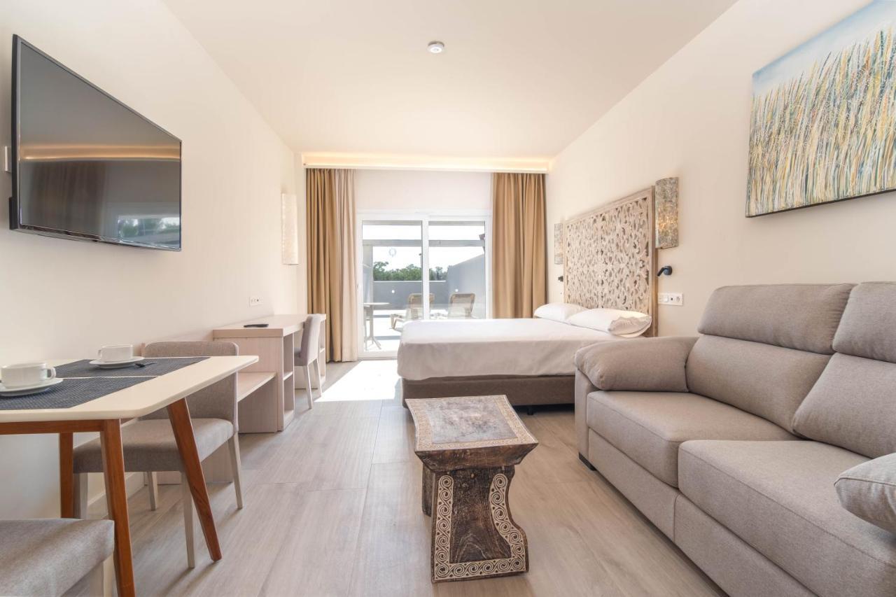 Aljarafe Suites By Qhotels Gelves Ngoại thất bức ảnh