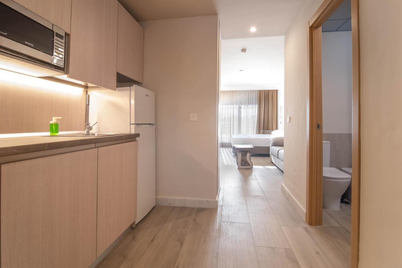 Aljarafe Suites By Qhotels Gelves Ngoại thất bức ảnh
