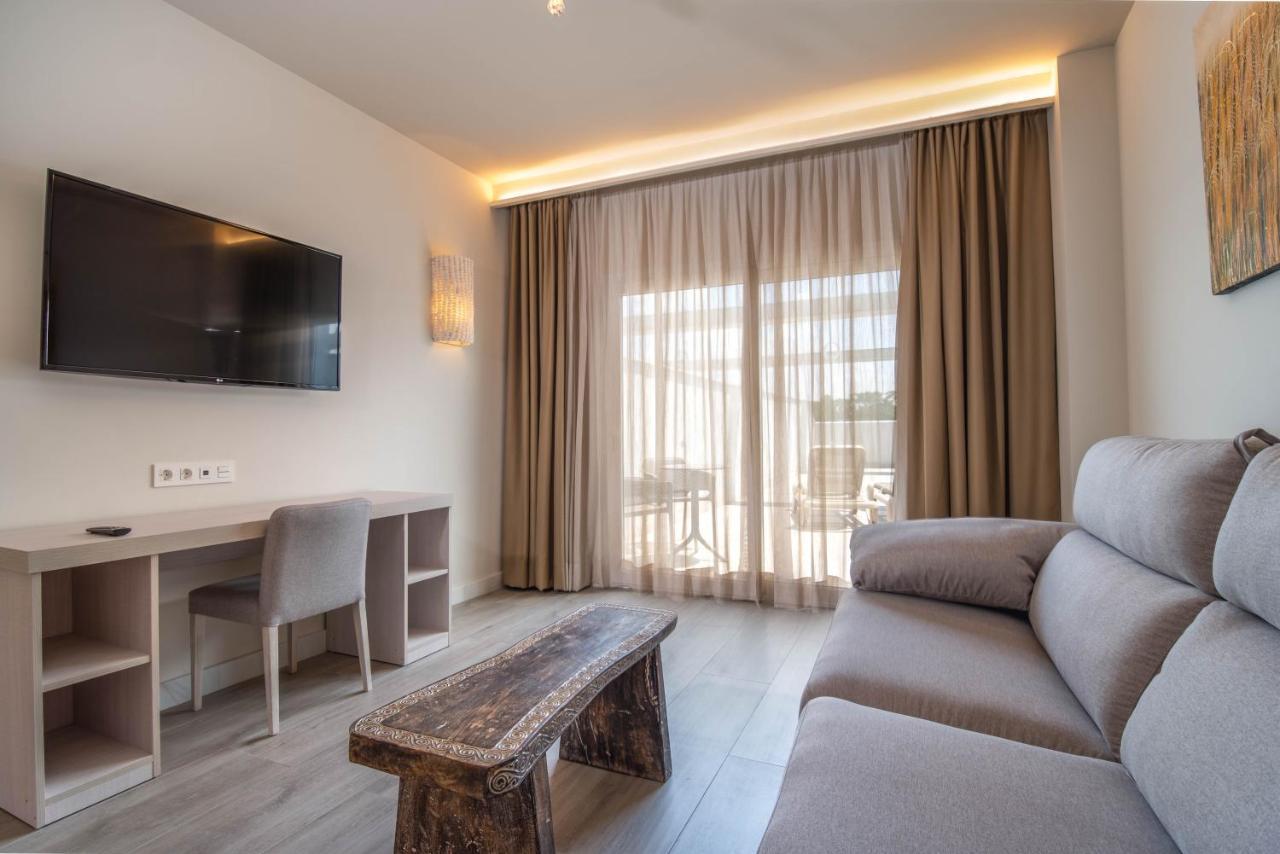 Aljarafe Suites By Qhotels Gelves Ngoại thất bức ảnh