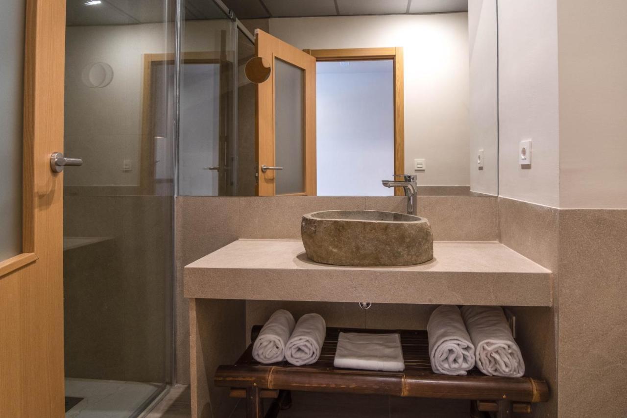 Aljarafe Suites By Qhotels Gelves Ngoại thất bức ảnh
