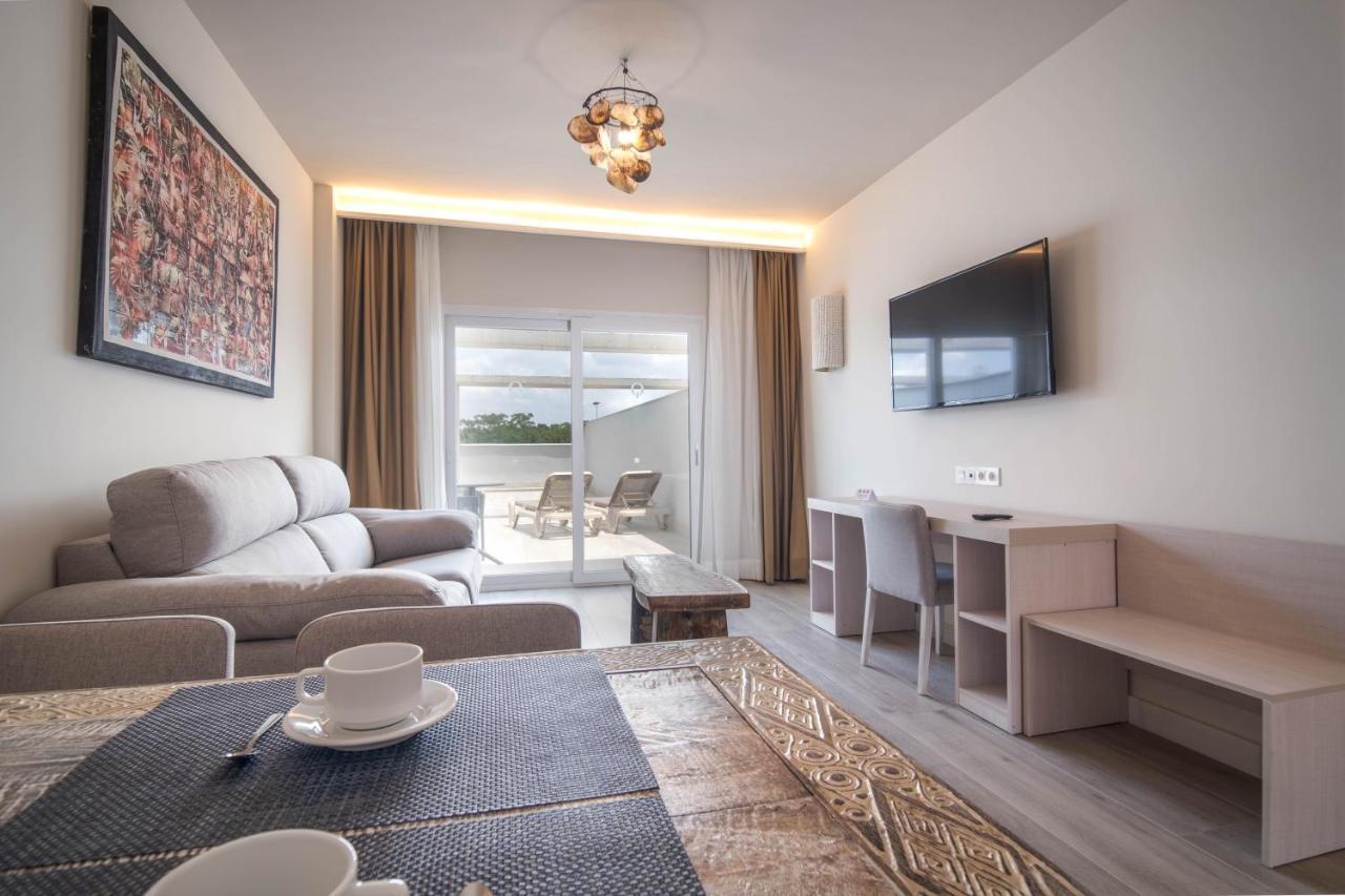 Aljarafe Suites By Qhotels Gelves Ngoại thất bức ảnh