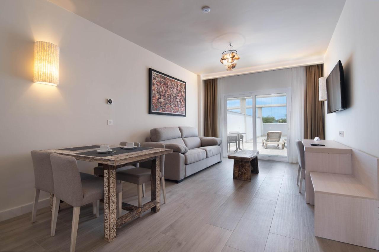 Aljarafe Suites By Qhotels Gelves Ngoại thất bức ảnh