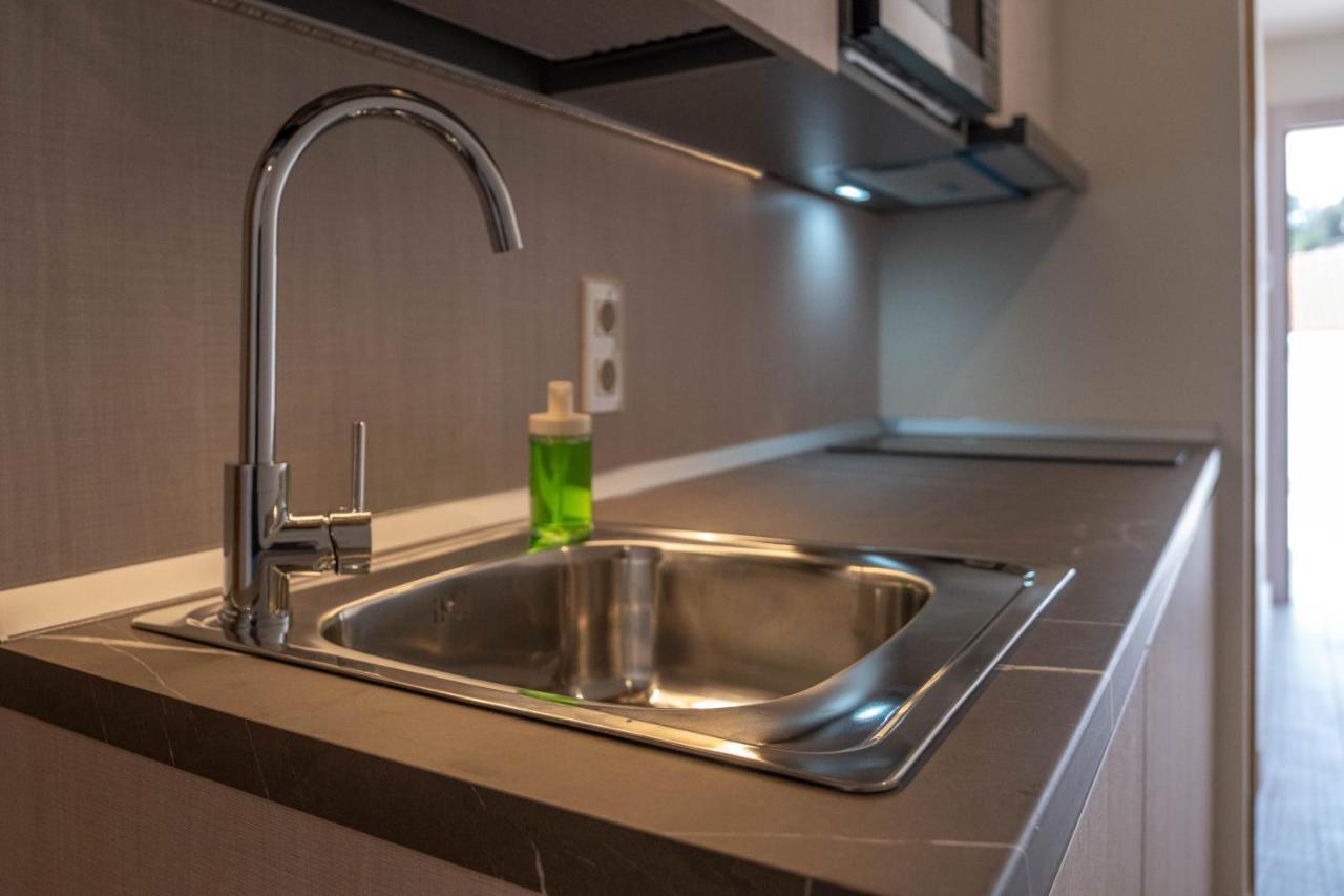 Aljarafe Suites By Qhotels Gelves Ngoại thất bức ảnh